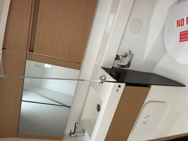 Jeanneau Sun Odyssey 410 jednotlivci a charterové společnosti v Las Galletas