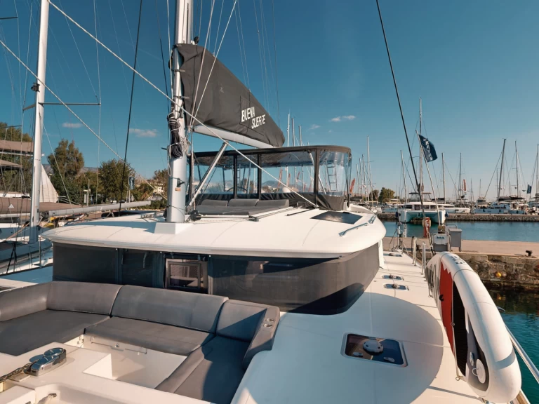 Pronajmout si Lagoon Lagoon 450 F v Alimos