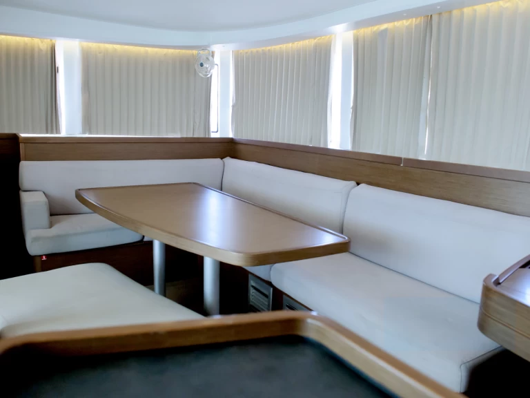 Katamarán k pronájmu v Lefkáda za nejlepší cenu