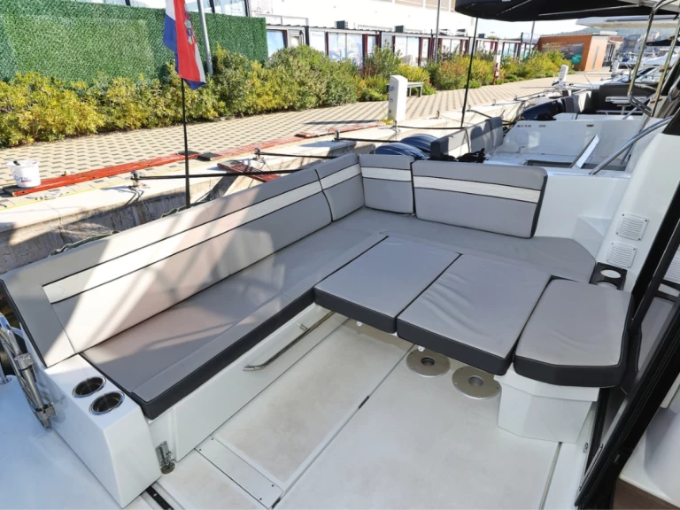 Pronájem jachty v Pirovac -Jeanneau Merry Fisher 1095 na Samboatu