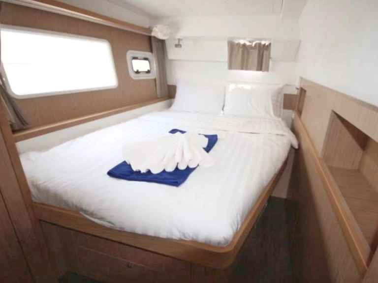 Pronájem lodi Lagoon Lagoon 400 v Ibiza Town na Samboatu