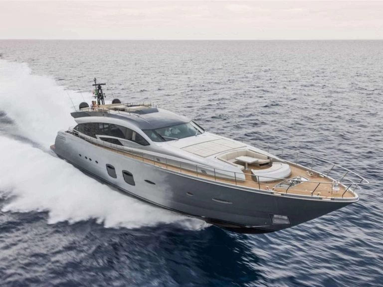 Pronajmout Jachta se skipperem či ne Pershing v Bahamy