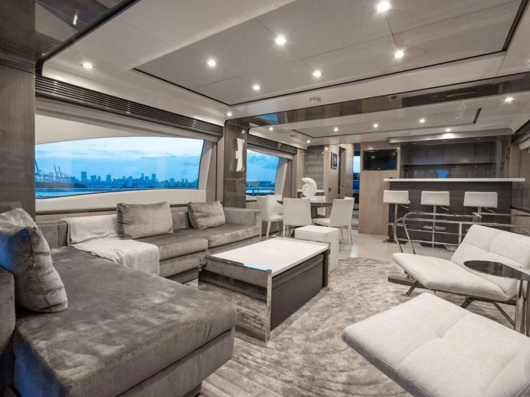 Pronajmout si Azimut Satisfaction v Bahamy