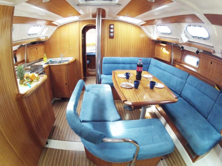 Dufour Gib Sea 43 jednotlivci a charterové společnosti v Split