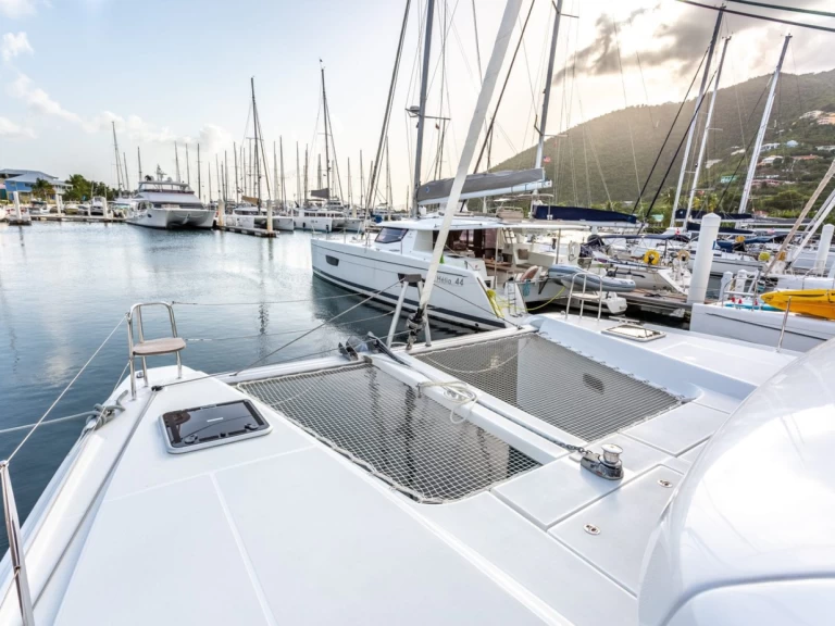 Pronajmout Katamarán se skipperem či ne Lagoon v Road Town