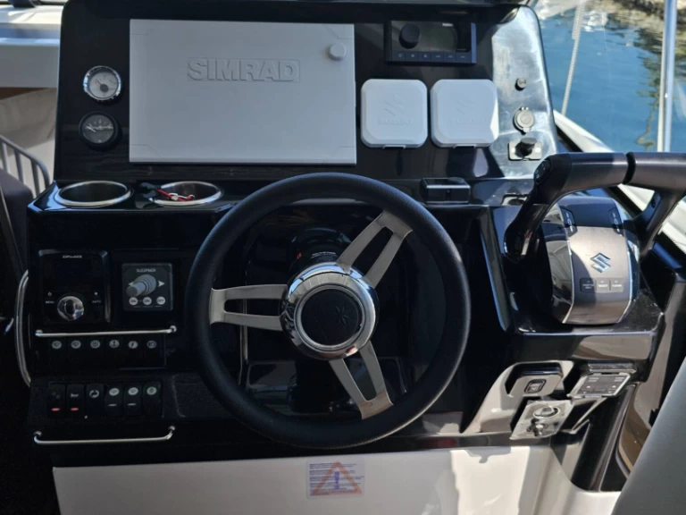 Motorová loď k pronájmu v Sukošan za nejlepší cenu
