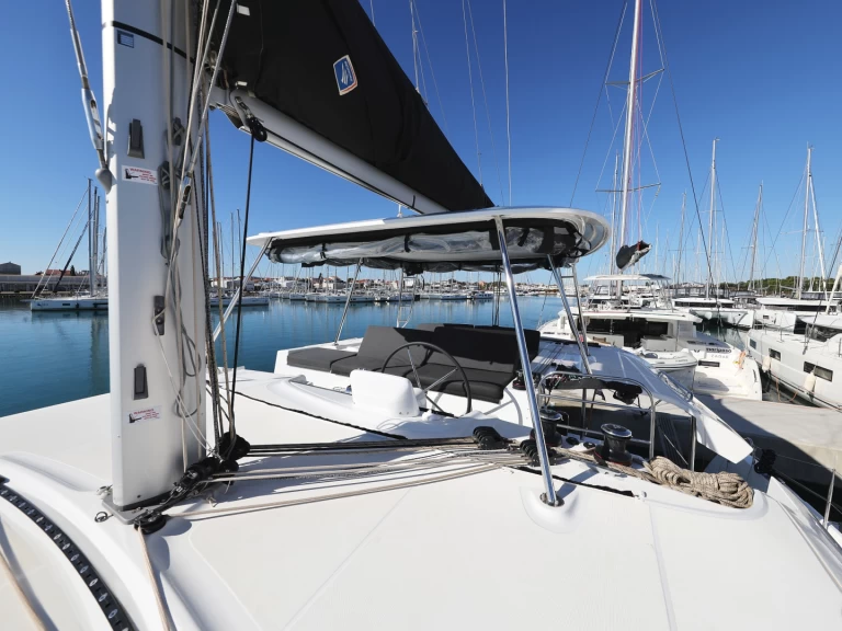 Katamarán k pronájmu v Sukošan za nejlepší cenu