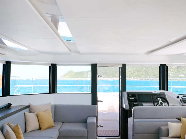 Robertson and Caine Leopard 53 PC jednotlivci a charterové společnosti v Marigot