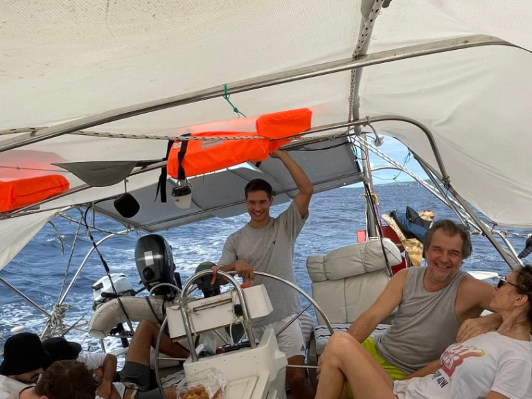 Pronájem Plachetnice Bénéteau s licencí