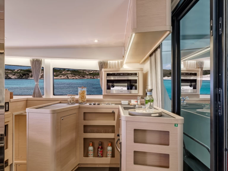 Pronajmout Katamarán se skipperem či ne Lagoon v Mahé