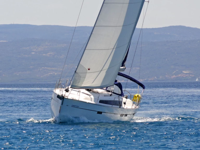 Pronajmout si Bavaria Cruiser 46 v Split