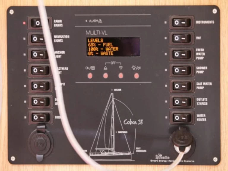 Pronajmout Plachetnice se skipperem či ne Cobra Yachts v Biograd Na Moru