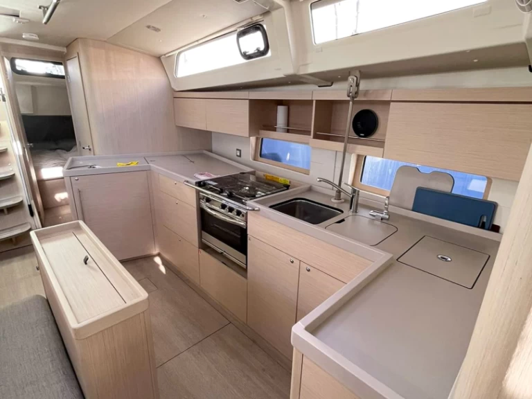 Bénéteau Oceanis 46.1 jednotlivci a charterové společnosti v Barcelona