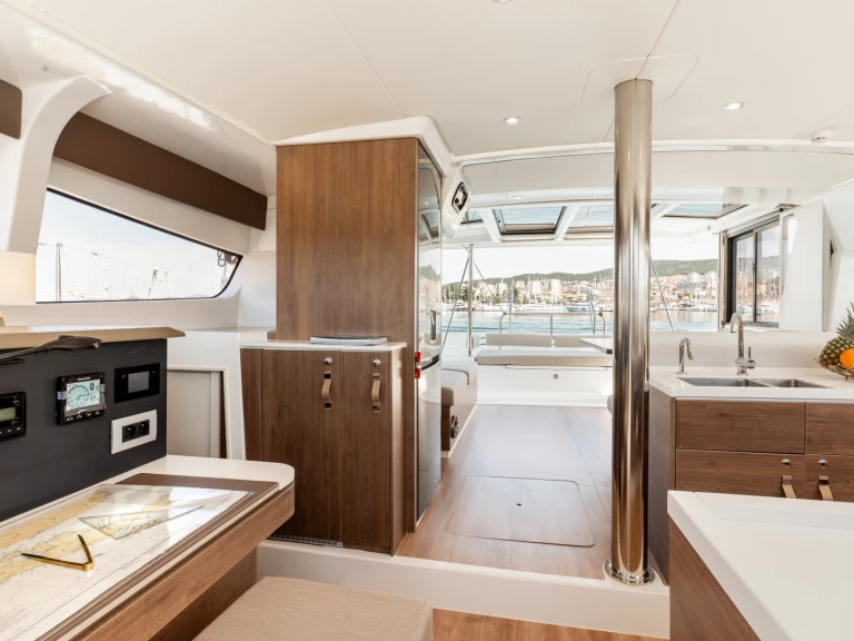 Pronájem lodi Šibenik  lákavé ceny Bali 4.2