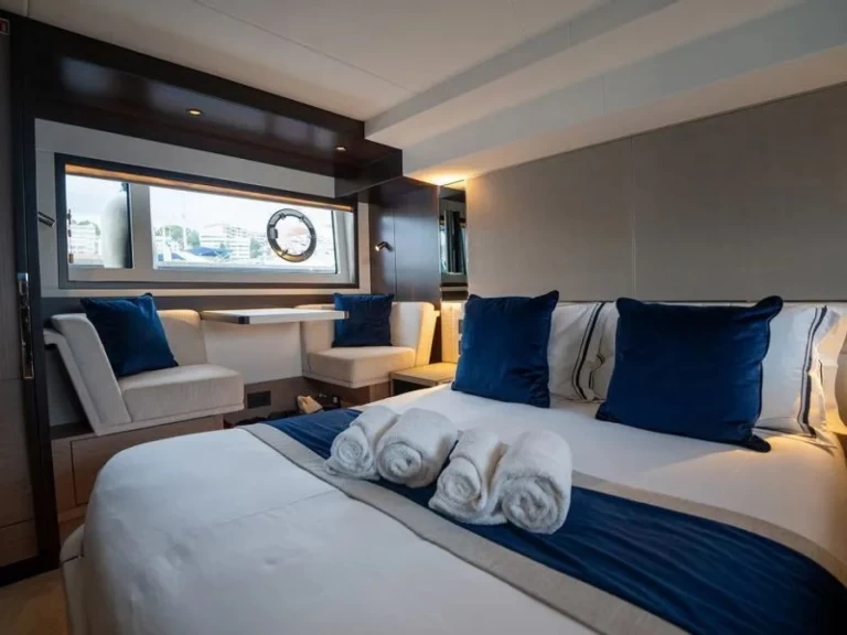 Pronájem lodi Lui Bay lákavé ceny Manhattan 56