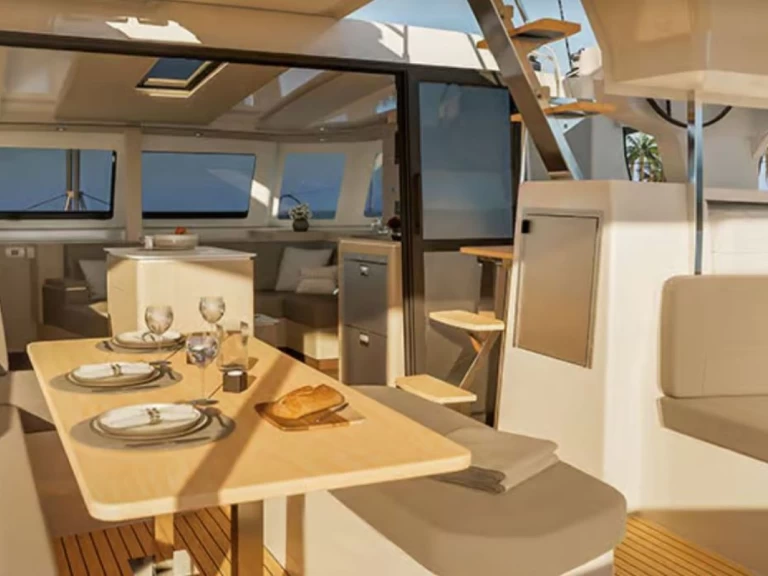Pronájem Katamarán Fountaine Pajot s licencí