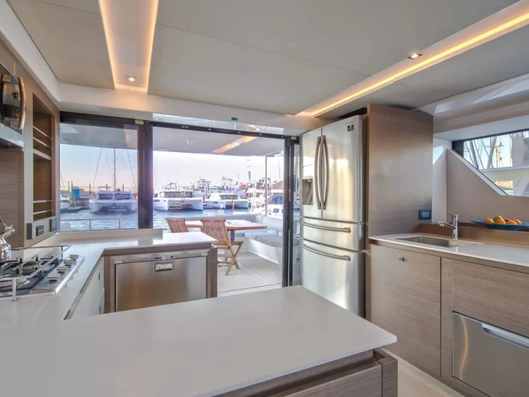 Pronájem jachty v Port Grimaud -Leopard Leopard 53 Powercat na Samboatu