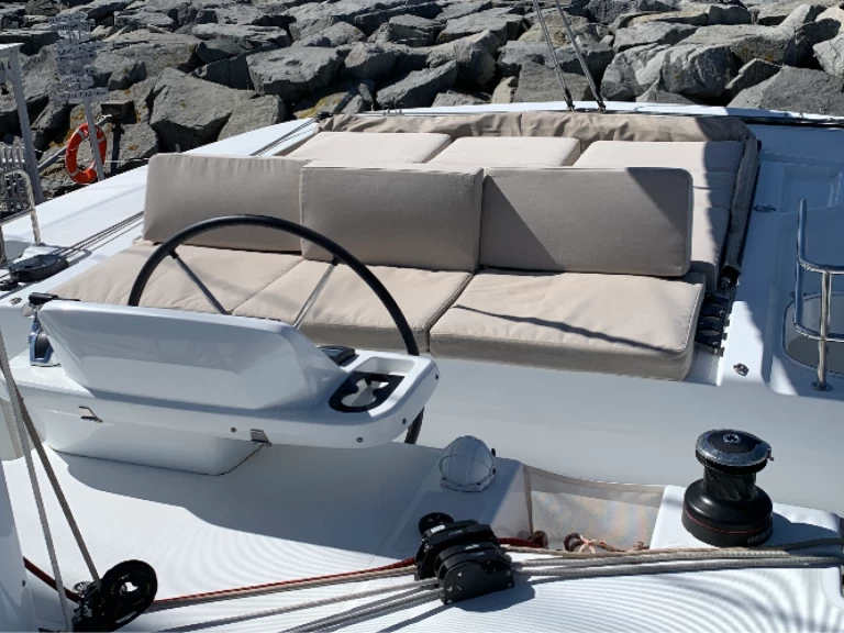 Pronajmout si Lagoon Lagoon 50 v Saint Raphael