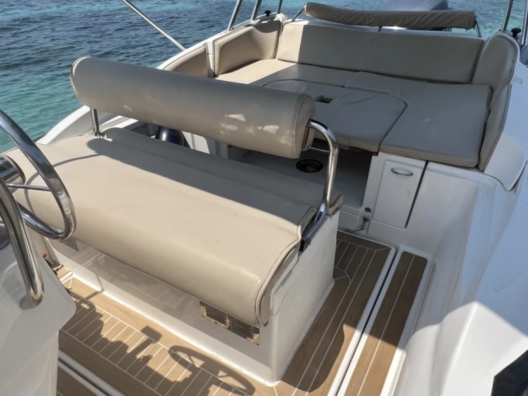 Zar 75 Suite jednotlivci a charterové společnosti v Port de Pollenca