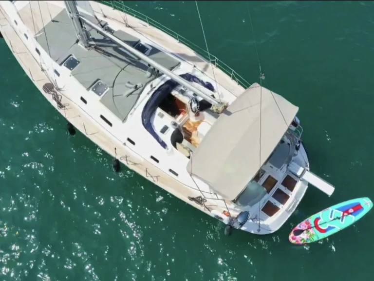 Pronájem lodi Mahon lákavé ceny Ocean Star 56.1