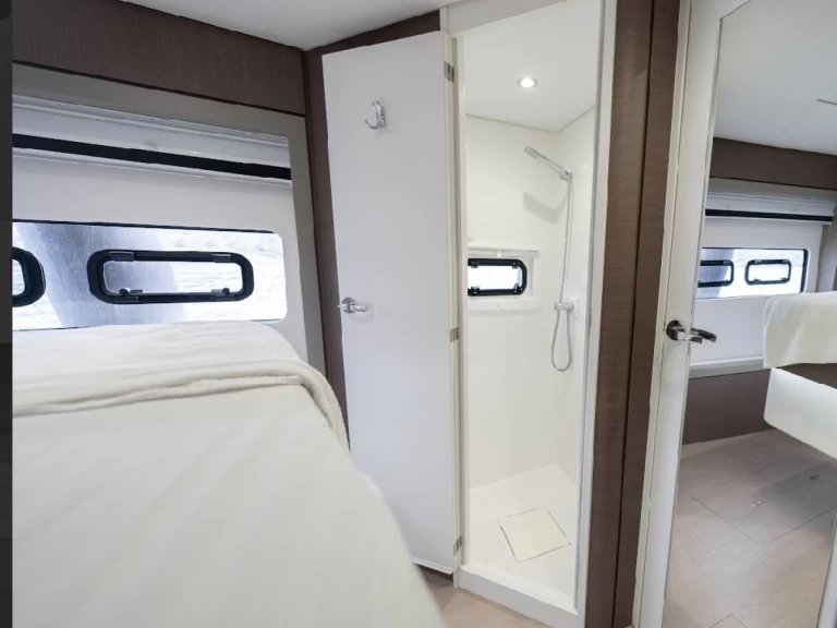 Pronajmout si Bali Bali 4.8 v West Cay