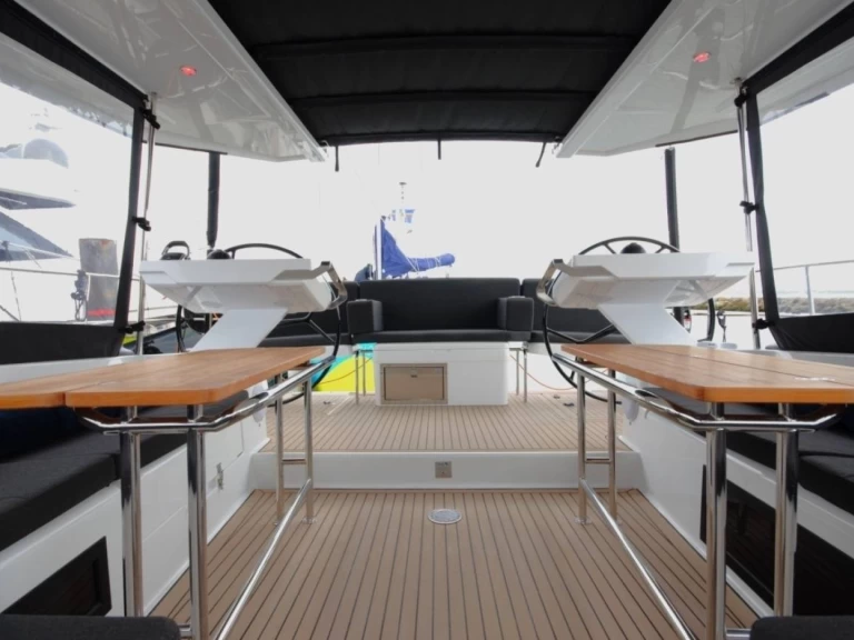 Pronajmout Plachetnice se skipperem či ne Hanse v Piraeus