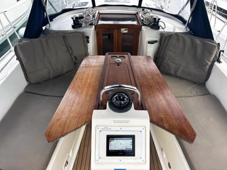 Pronájem lodi Bavaria Bavaria 37 v Road Town na Samboatu