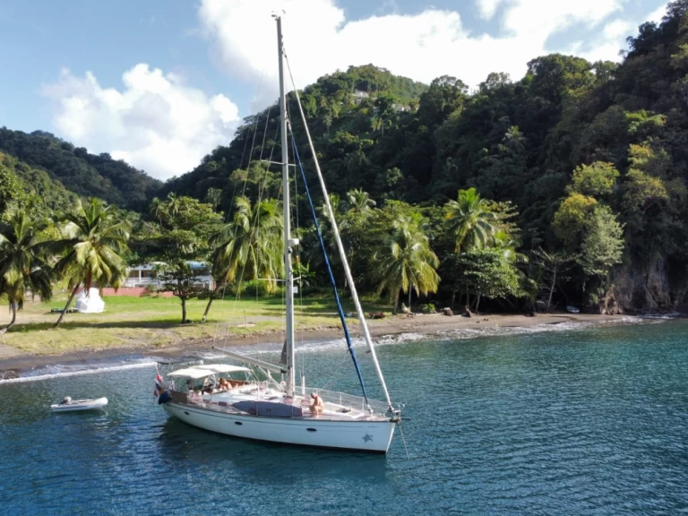 Pronajmout Plachetnice se skipperem či ne Bavaria v Le Marin