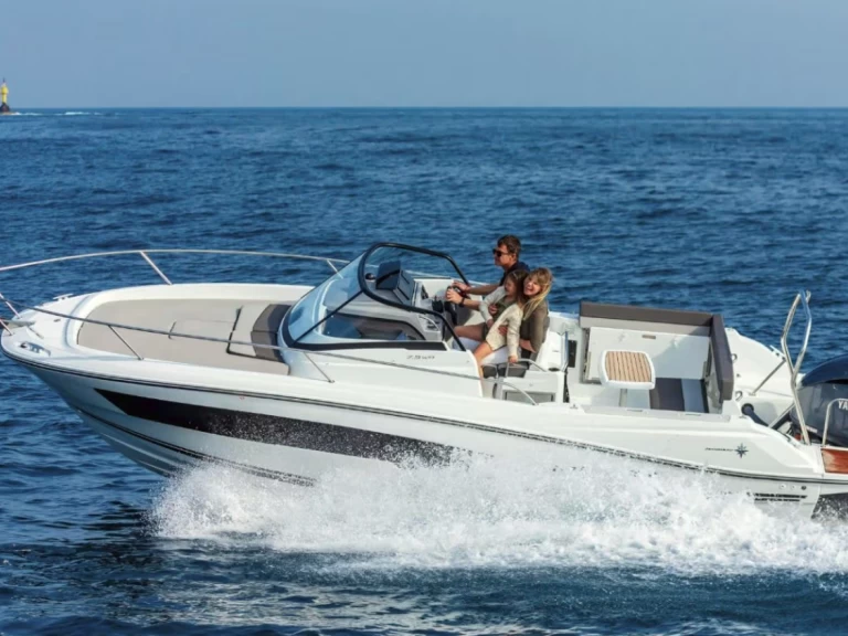 Motorová loď k pronájmu v Marina de Palamós za nejlepší cenu