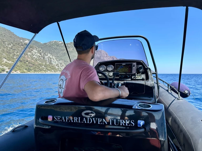 Pronájem Polotuhá loď v Plomári -Grand Boats Golden Line G650LF