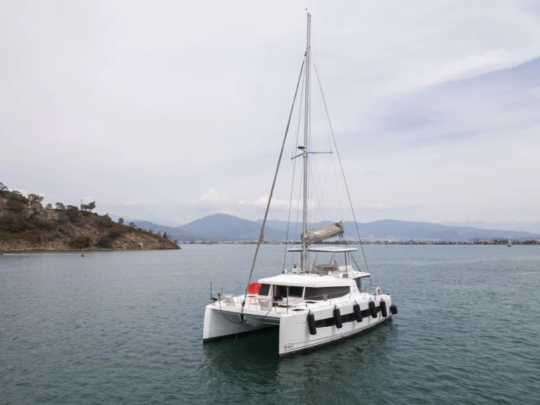 Pronajmout Jachta se skipperem či ne Bali v Leeward Island