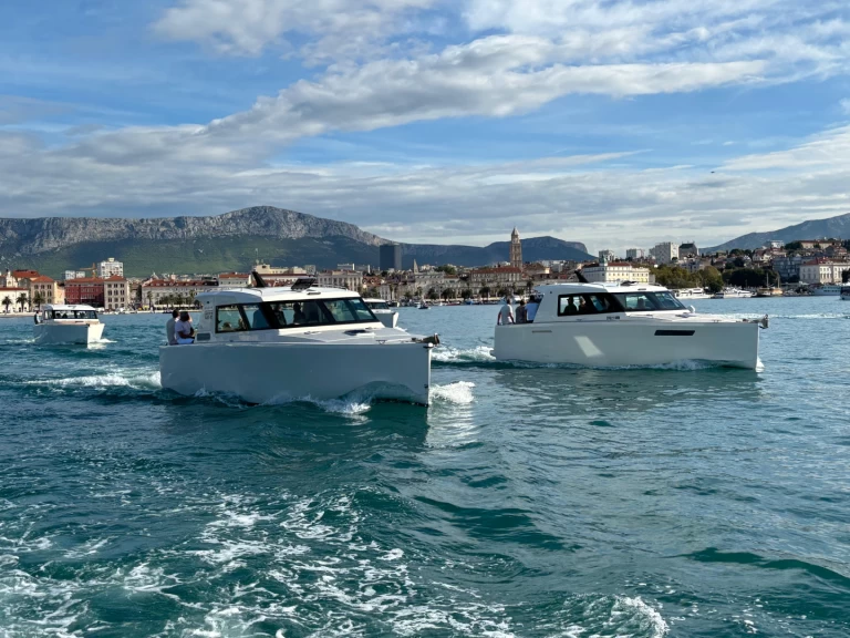 Pronájem lodi Aliskaf37  Aliskaf37  v Split na Samboatu