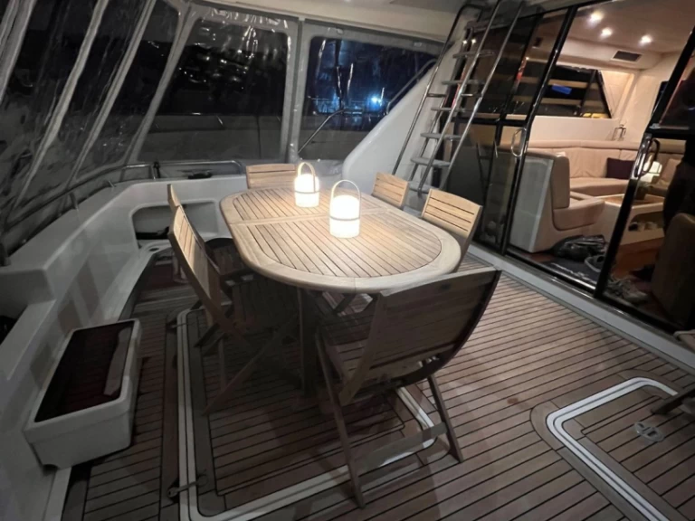 Pronájem jachty v Lisabon -Princess 65 na Samboatu