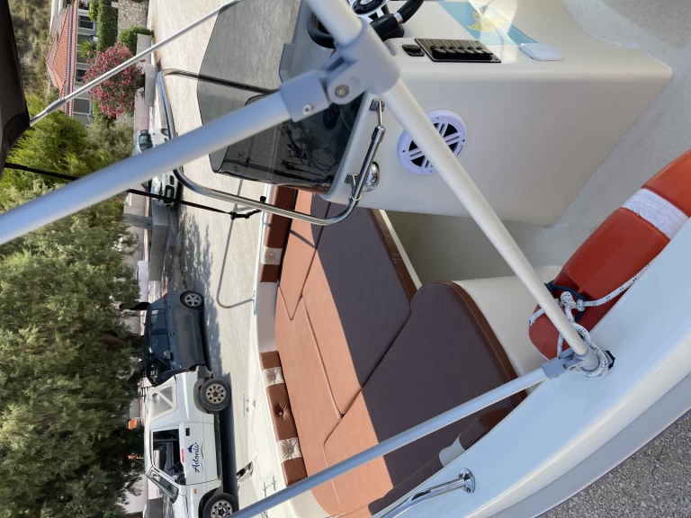 Pronájem jachty v Zakynthos  -Poseidon Bluewater 480 na Samboatu