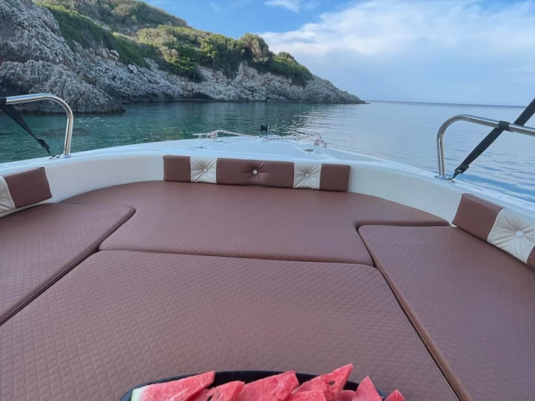 Pronájem lodi Zakynthos  lákavé ceny Bluewater 480