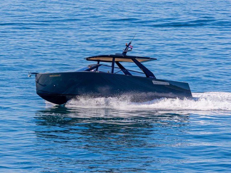 Pronájem lodi Split lákavé ceny Colnago 35