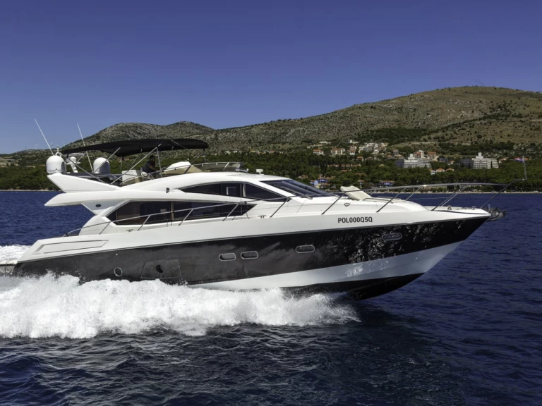 Pronájem lodi Trogir lákavé ceny Sunseeker Manhattan 63