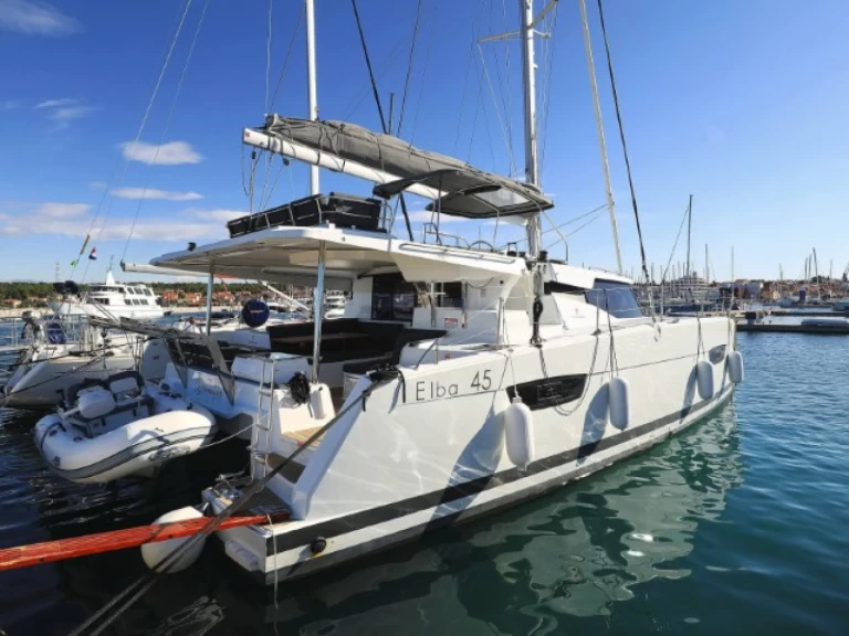 Pronájem jachty v Donji Seget -Fountaine Pajot Fountaine Pajot Elba 45 - 3 + 1 cab. na Samboatu