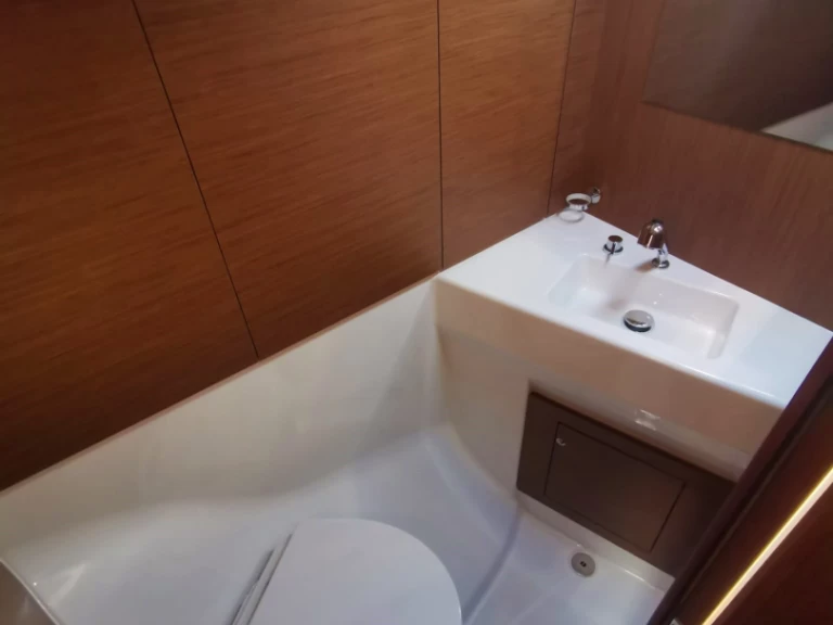 Pronajmout Plachetnice se skipperem či ne Bénéteau v Pomer