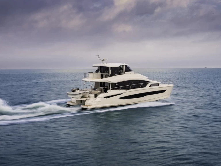 Pronajmout si Aquila Aquila 54 v Skradin