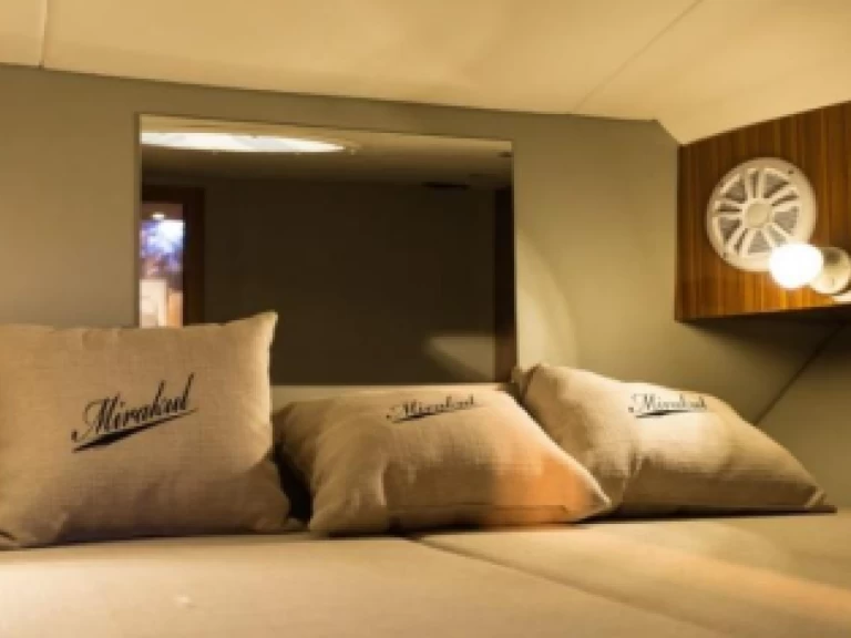 Pronájem Jachta Grginić s licencí