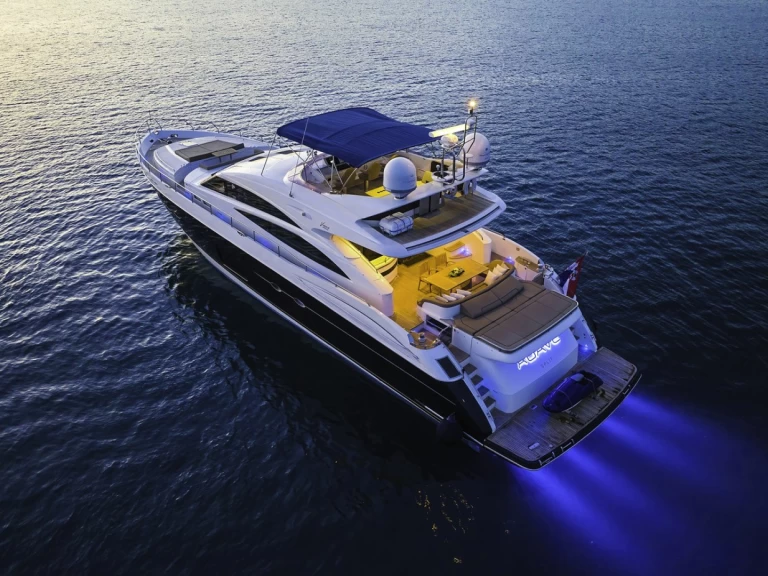 Pronajmout si Princess Princess V85 v Kaštela