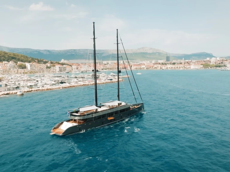 Radež d.d. Reposado jednotlivci a charterové společnosti v Krilo