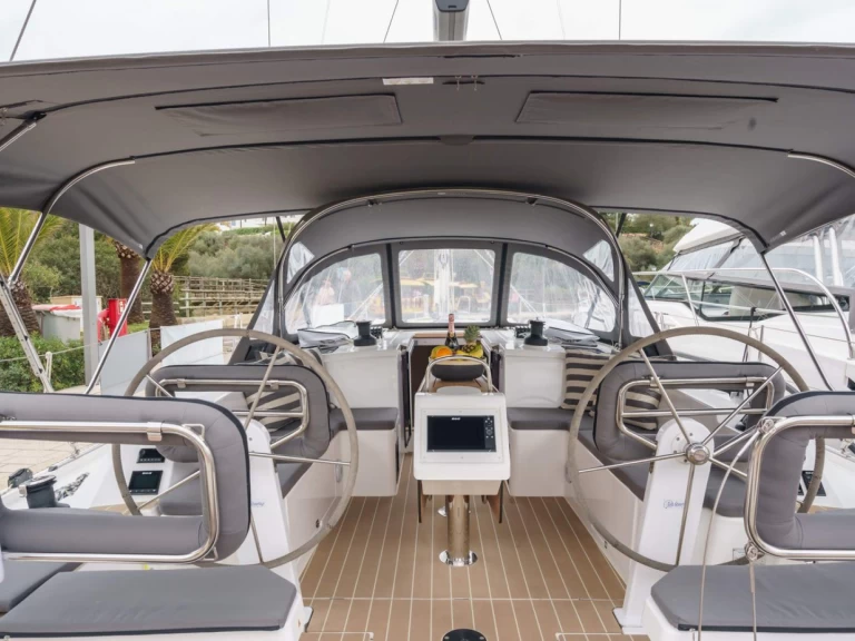 Plachetnice k pronájmu v Cala d'Or za nejlepší cenu