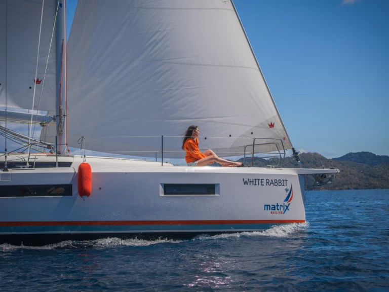 Pronájem Plachetnice Jeanneau s licencí