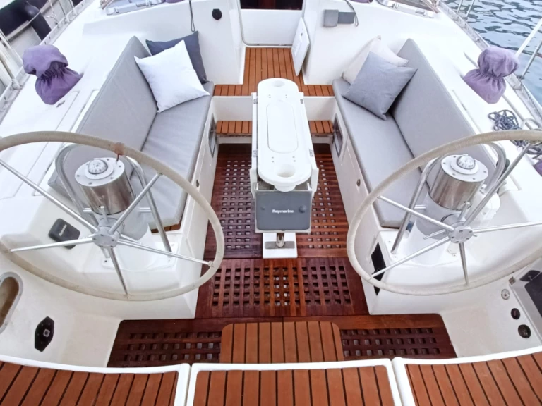 Pronájem Plachetnice v Port de Blanes -Bénéteau Oceanis 500