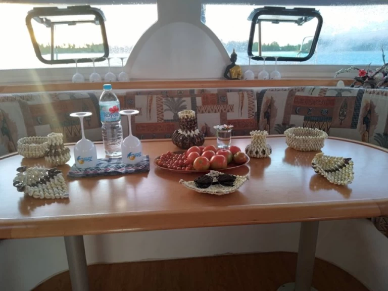 Pronajmout si Nautitech Nautitech 441 v Papeete