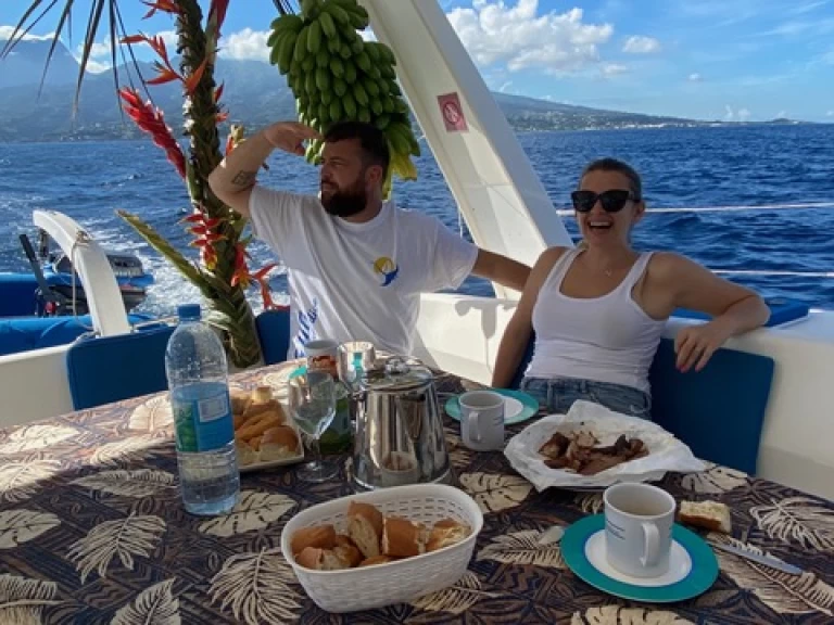 Pronajmout Katamarán se skipperem či ne Leopard v Papeete