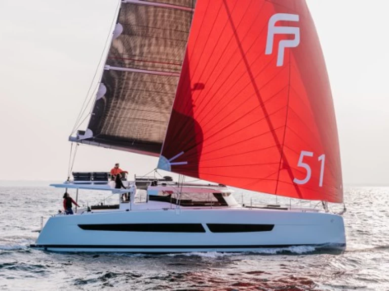 Pronájem lodi Saint Raphael lákavé ceny Aura 51