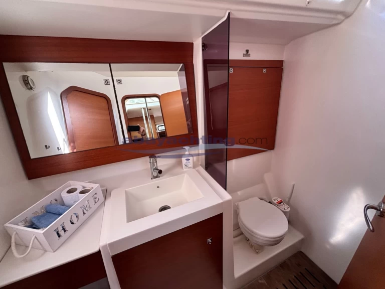 Pronajmout Plachetnice se skipperem či ne Dufour v L'Arcipelago della Maddalena